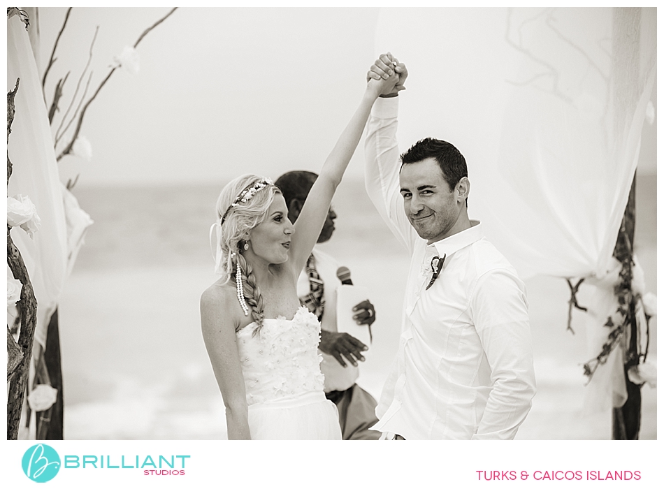 The Wedding Of Melissa &Amp; Chris At Grace Bay Club 20 Turksandcaicos_3204