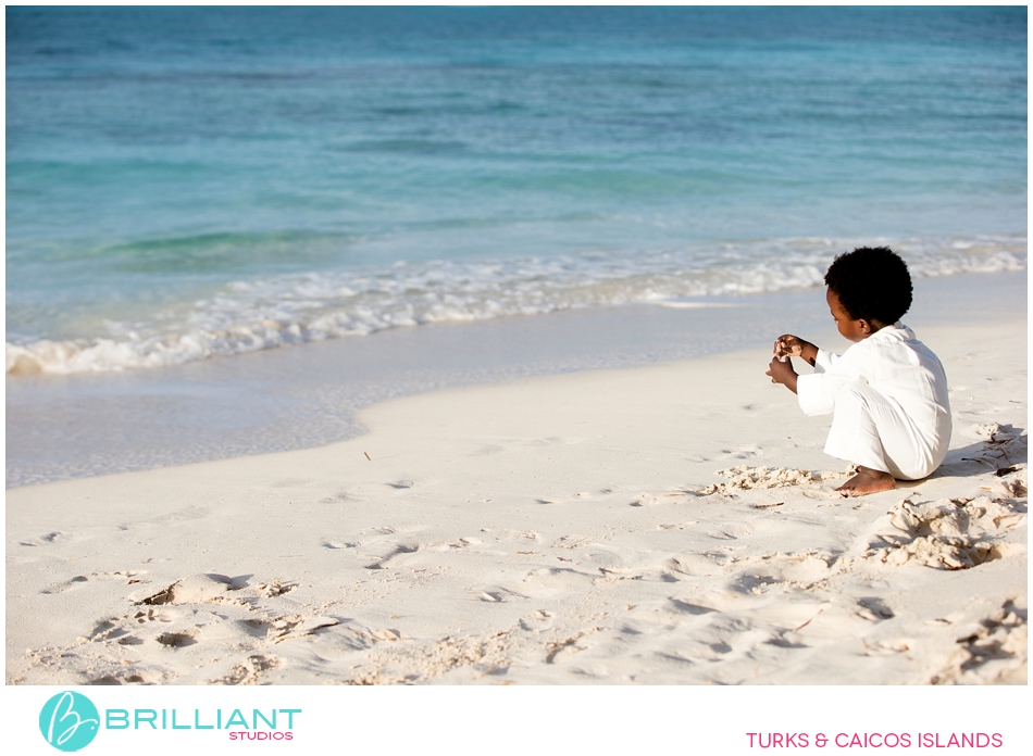 Family Photos On The Beach 8 Family photos on the beach_397