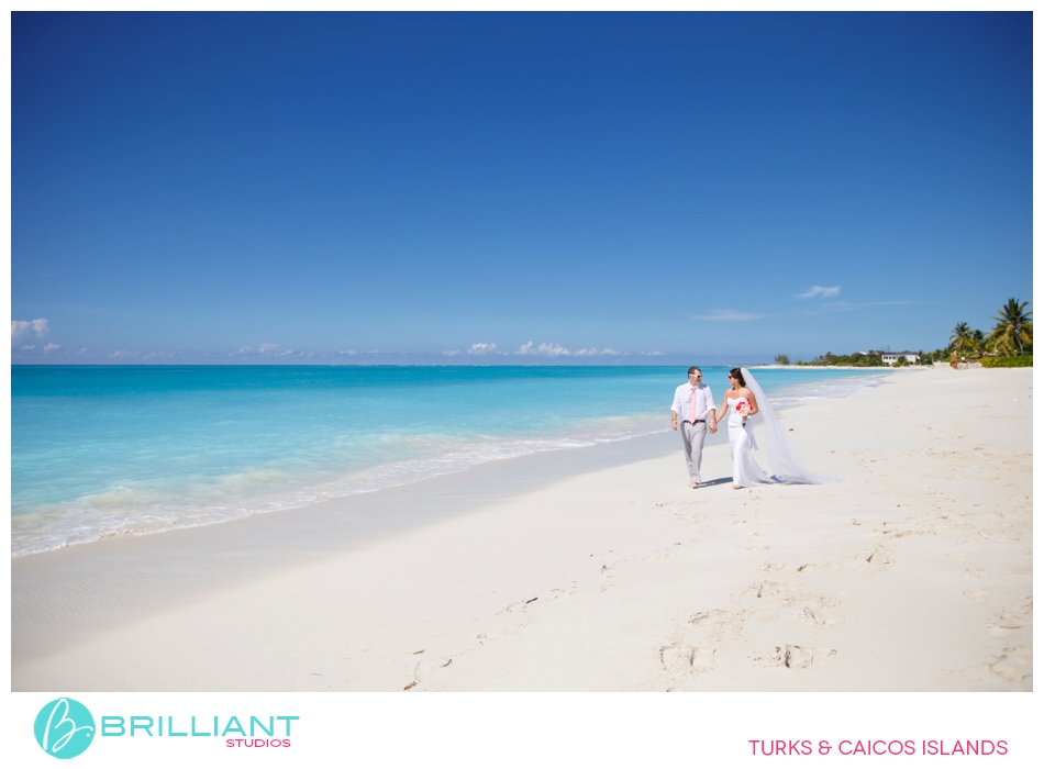 The Wedding Of Aleksa &Amp; Mark Miller On Grace Bay 16 Turksandcaicoswedding_0016